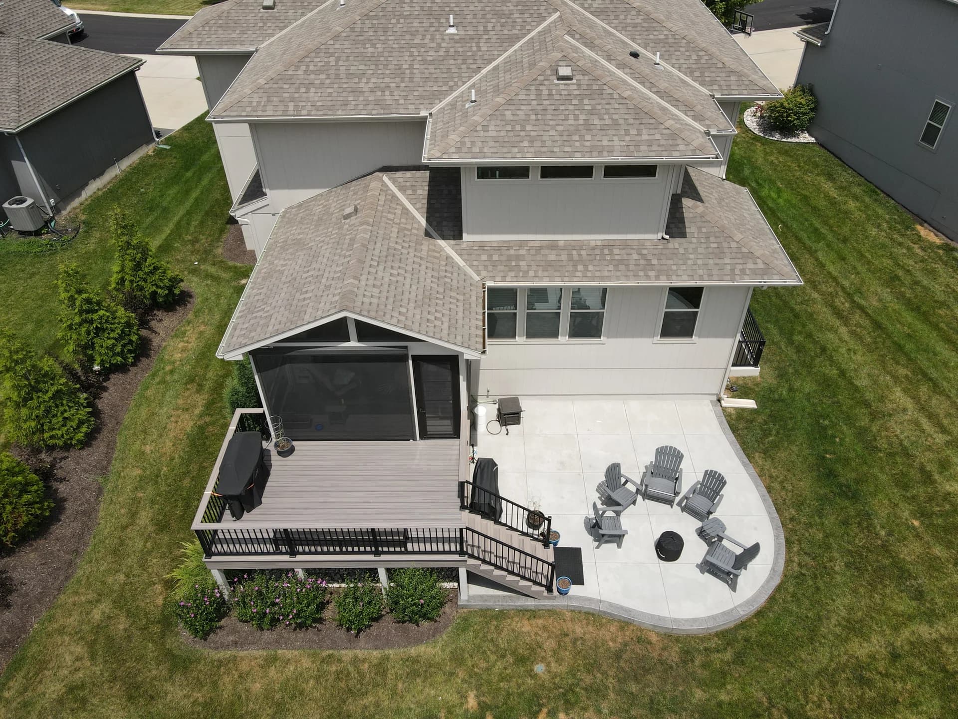 Wraparound composite deck